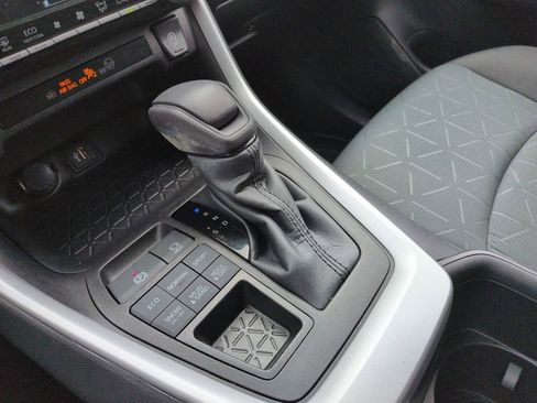 Certified 2023 Toyota RAV4 XLE AWD/4WD image 24