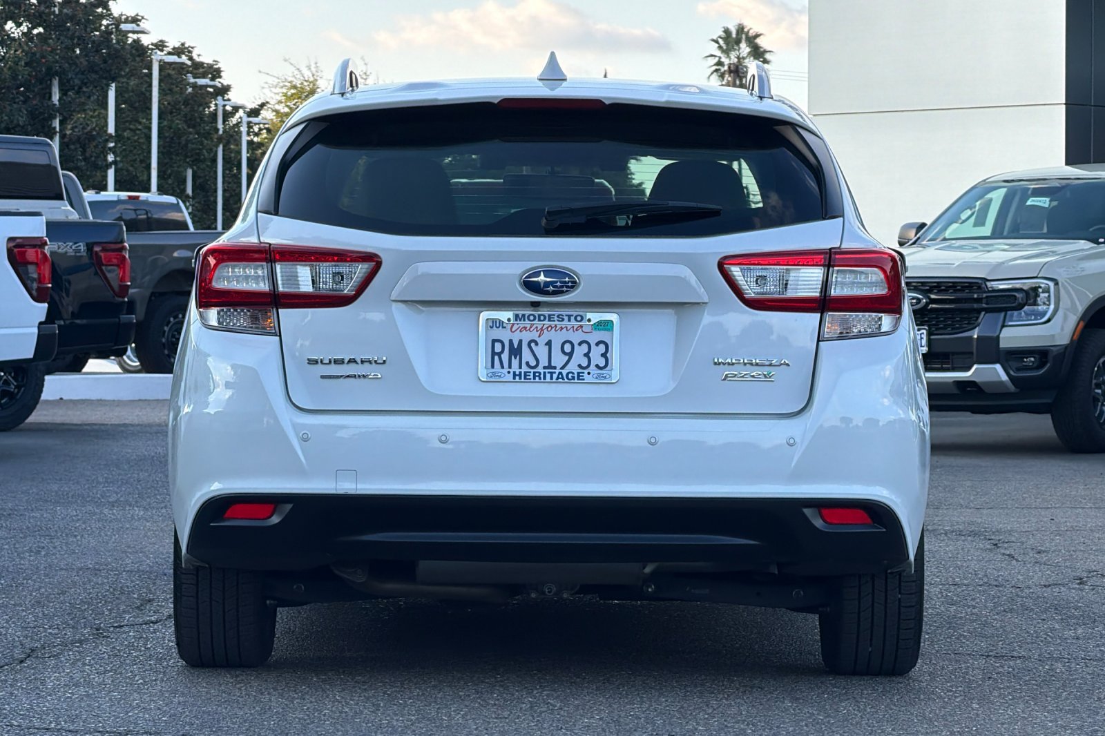 Used 2017 Subaru Impreza 2.0i Limited AWD/4WD image 5
