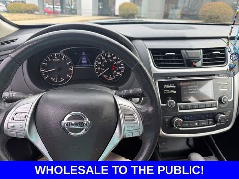 Used 2017 Nissan Altima 2.5 SV w/ Convenience Package image 4