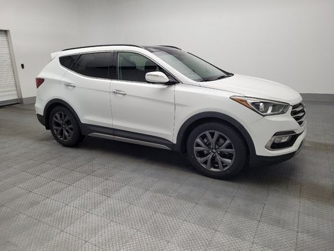 Used 2018 Hyundai Santa Fe Sport image 11