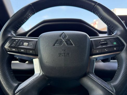 Used 2024 Mitsubishi Outlander SE FWD image 9