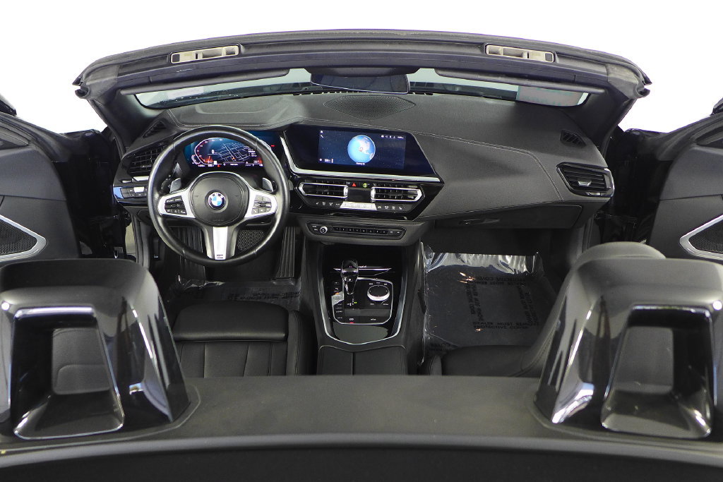 Used 2023 BMW Z4 sDrive30i w/ Driving Assistance Package RWD image 11