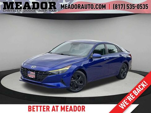 Used 2022 Hyundai Elantra SEL FWD image 1