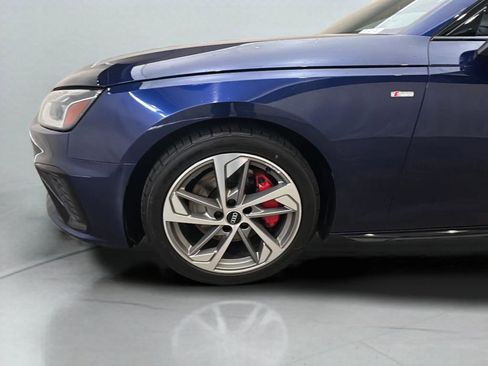 Used 2022 Audi A4 2.0T Premium Plus image 3