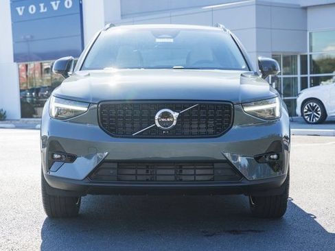Used 2026 Volvo XC40 B5 Ultra w/ Protection Package Premier AWD/4WD image 2