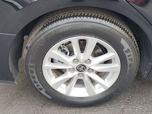 Used 2025 Toyota Camry LE image 26