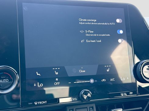 Used 2023 Lexus NX 250 FWD w/ Towing Package (2000 Lbs) image 15