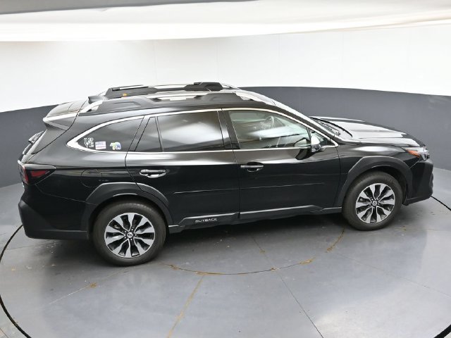 Used 2024 Subaru Outback Touring AWD/4WD image 41