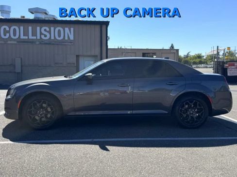 Used 2019 Chrysler 300 S AWD/4WD image 8