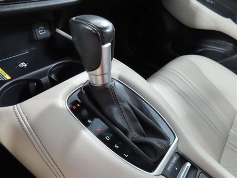 Used 2024 Honda HR-V EX-L image 28
