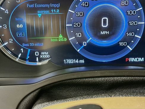 Used 2016 Cadillac Escalade Platinum AWD/4WD image 12