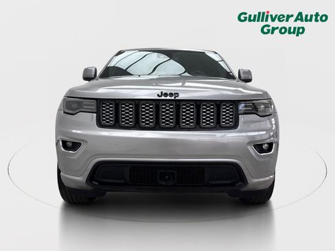 Used 2021 Jeep Grand Cherokee Laredo X AWD/4WD image 14