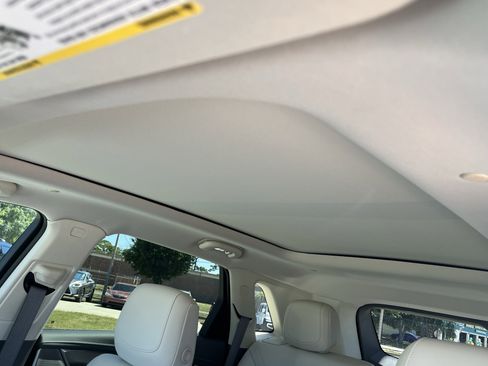 Certified 2023 Cadillac XT5 Premium Luxury FWD image 36