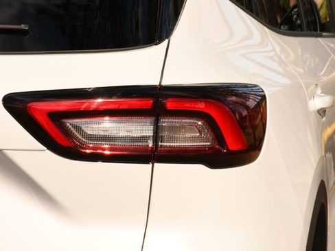 Used 2025 Ford Escape Active image 14