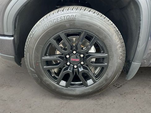 Used 2023 GMC Sierra 1500 Elevation image 14