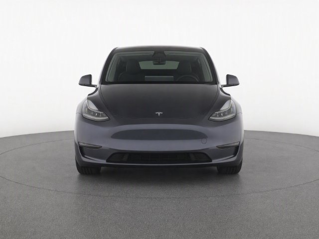Used 2024 Tesla Model Y Long Range AWD/4WD image 5
