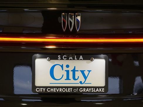 Used 2025 Buick Enclave Sport Touring w/ Power Package image 37