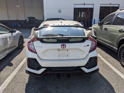Used 2019 Honda Civic Type R image 19