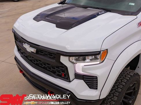 New 2025 Chevrolet Silverado 1500 LT Trail Boss w/ Convenience Package II AWD/4WD image 9