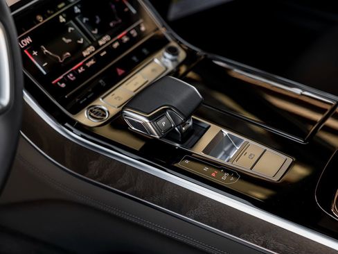 New 2025 Audi A8 L 3.0T image 18