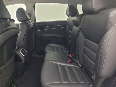 Used 2019 Kia Sorento EX AWD/4WD image 18