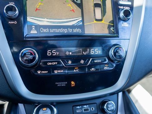 Used 2024 Nissan Murano SL image 25