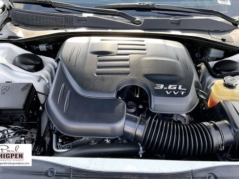 Used 2023 Dodge Charger SXT image 10