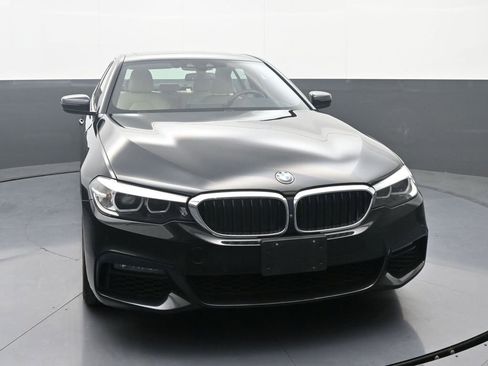 Used 2020 BMW 540i xDrive image 2