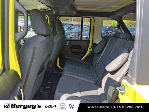 Used 2024 Jeep Wrangler Unlimited w/ Convenience Group AWD/4WD image 12