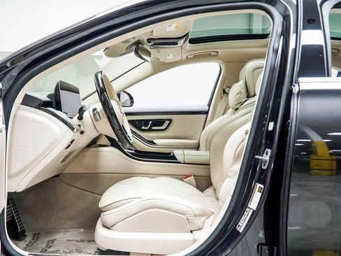 Used 2023 Mercedes-Benz S 580 4MATIC Sedan image 38