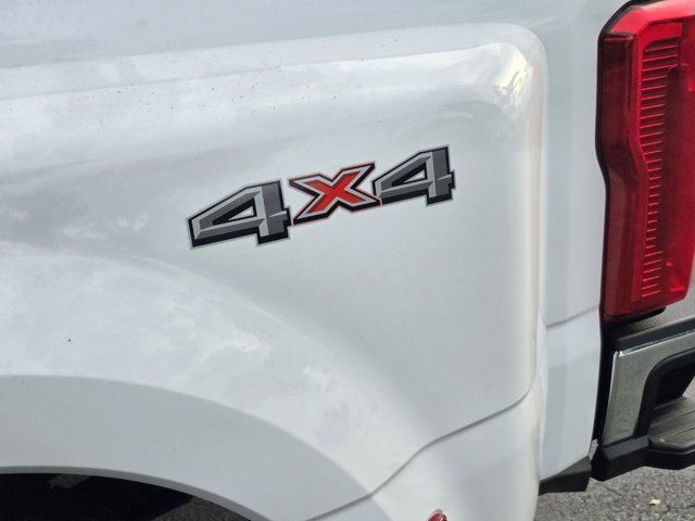 Certified 2026 Ford F350 XLT AWD/4WD image 11