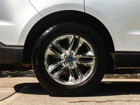 Used 2016 Ford Edge SEL w/ Equipment Group 201A AWD/4WD image 16