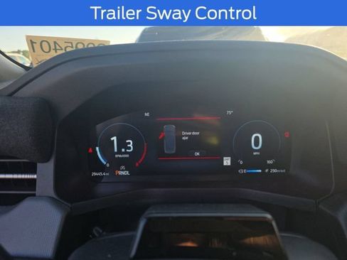 Used 2025 Ford Explorer ST-Line w/ ST-Line Street Pack AWD/4WD image 5