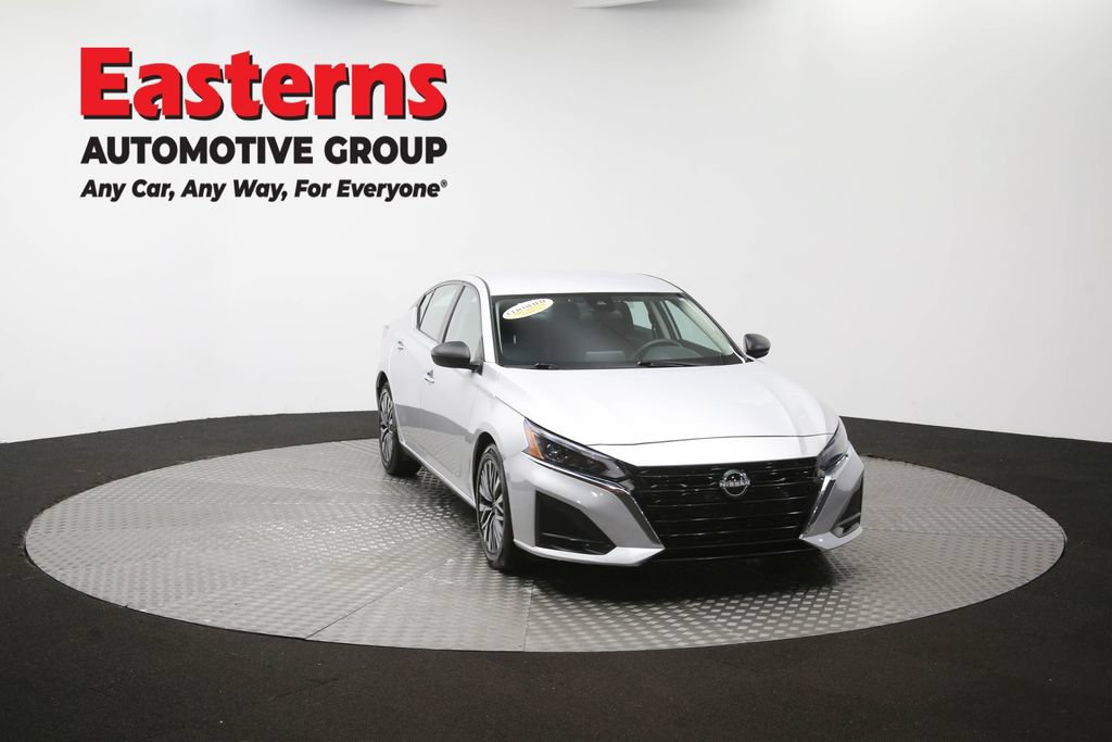 Used 2024 Nissan Altima 2.5 SV FWD image 53