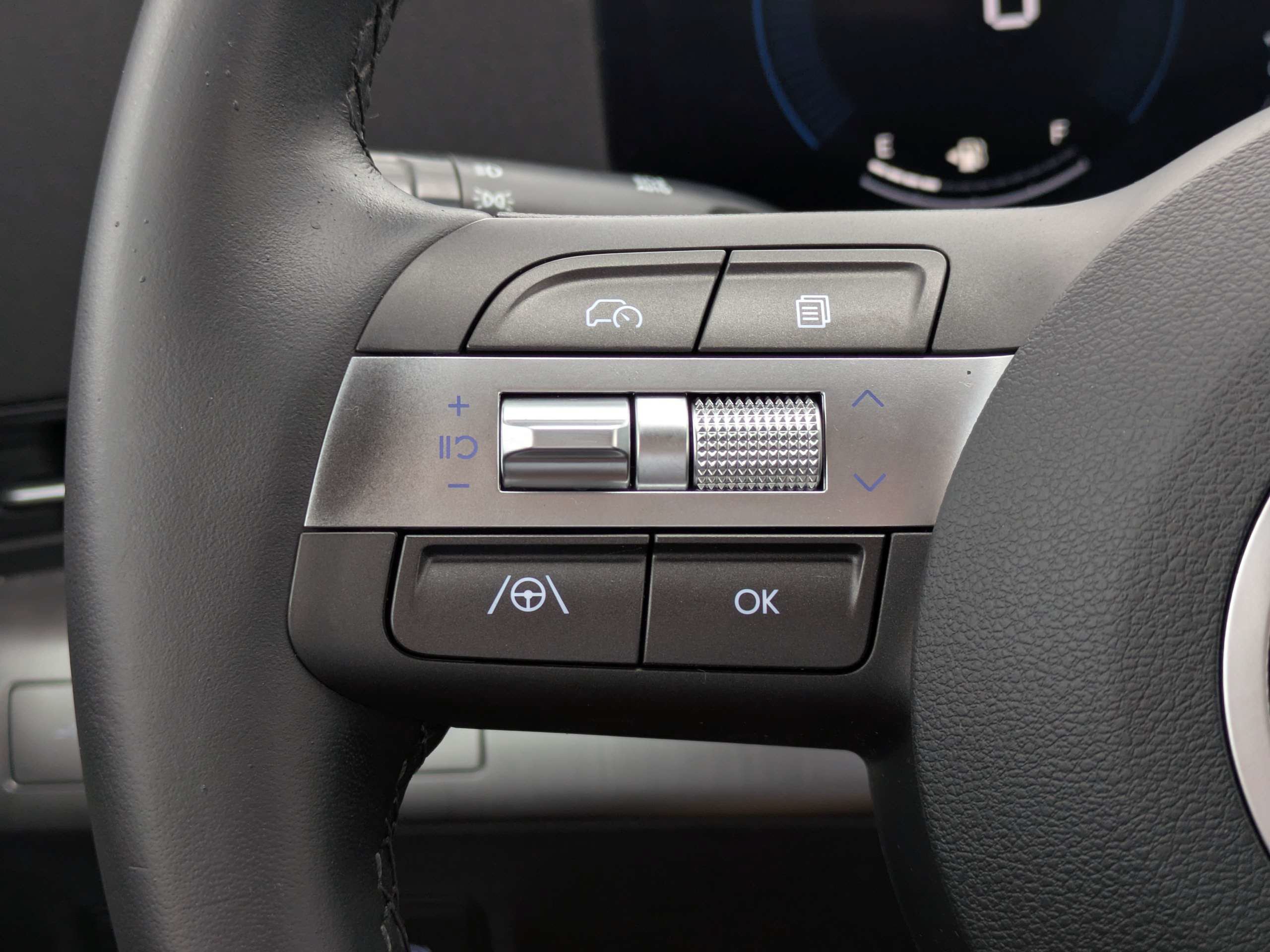 Used 2024 Hyundai Kona SEL FWD image 22
