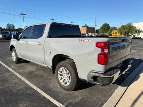 Used 2024 Chevrolet Silverado 1500 LT AWD/4WD image 11