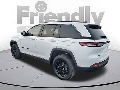 New 2026 Jeep Grand Cherokee Altitude AWD/4WD image 3