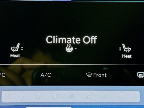 Used 2022 Chrysler Pacifica Touring-L image 20