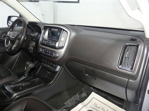 Used 2017 GMC Canyon SLE w/ All Terrain Package AWD/4WD image 22