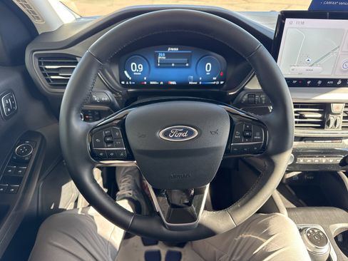 Certified 2023 Ford Escape Platinum image 27