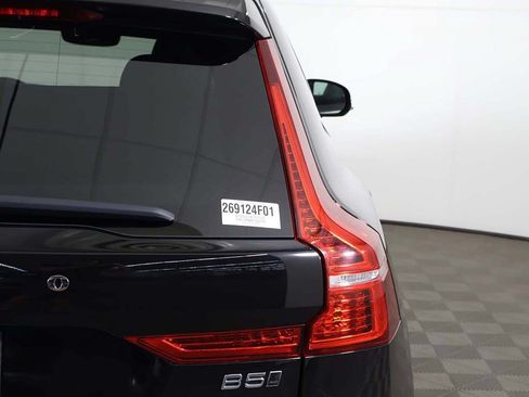 Used 2023 Volvo XC60 B5 Plus w/ Climate Package AWD/4WD image 20