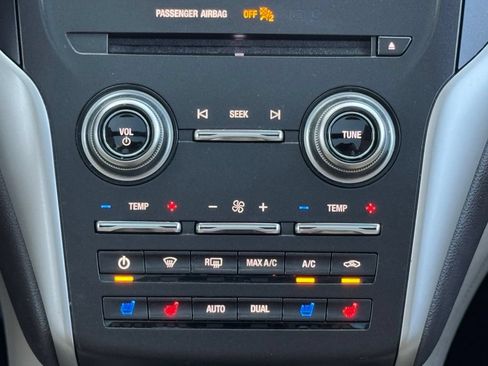 Used 2018 Lincoln MKC Reserve FWD image 25