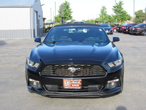 Used 2016 Ford Mustang Convertible w/ Equipment Group 051A RWD image 17