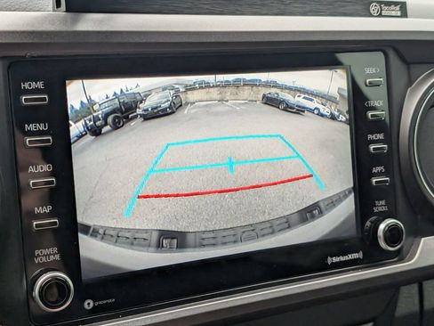 Used 2020 Toyota Tacoma TRD Off-Road image 22