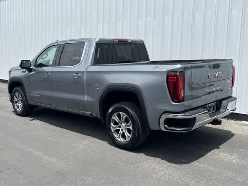 Used 2025 GMC Sierra 1500 SLT AWD/4WD image 4