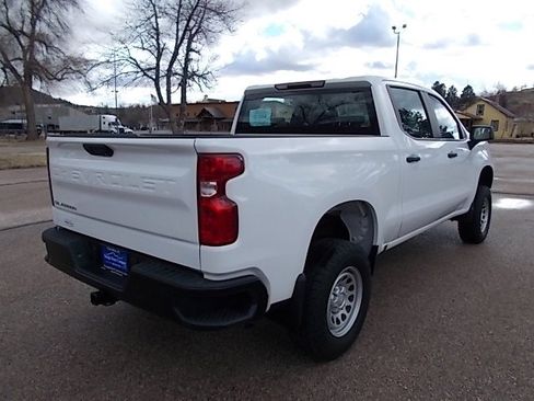Used 2024 Chevrolet Silverado 1500 W/T w/ Z71 Off-Road Package image 5