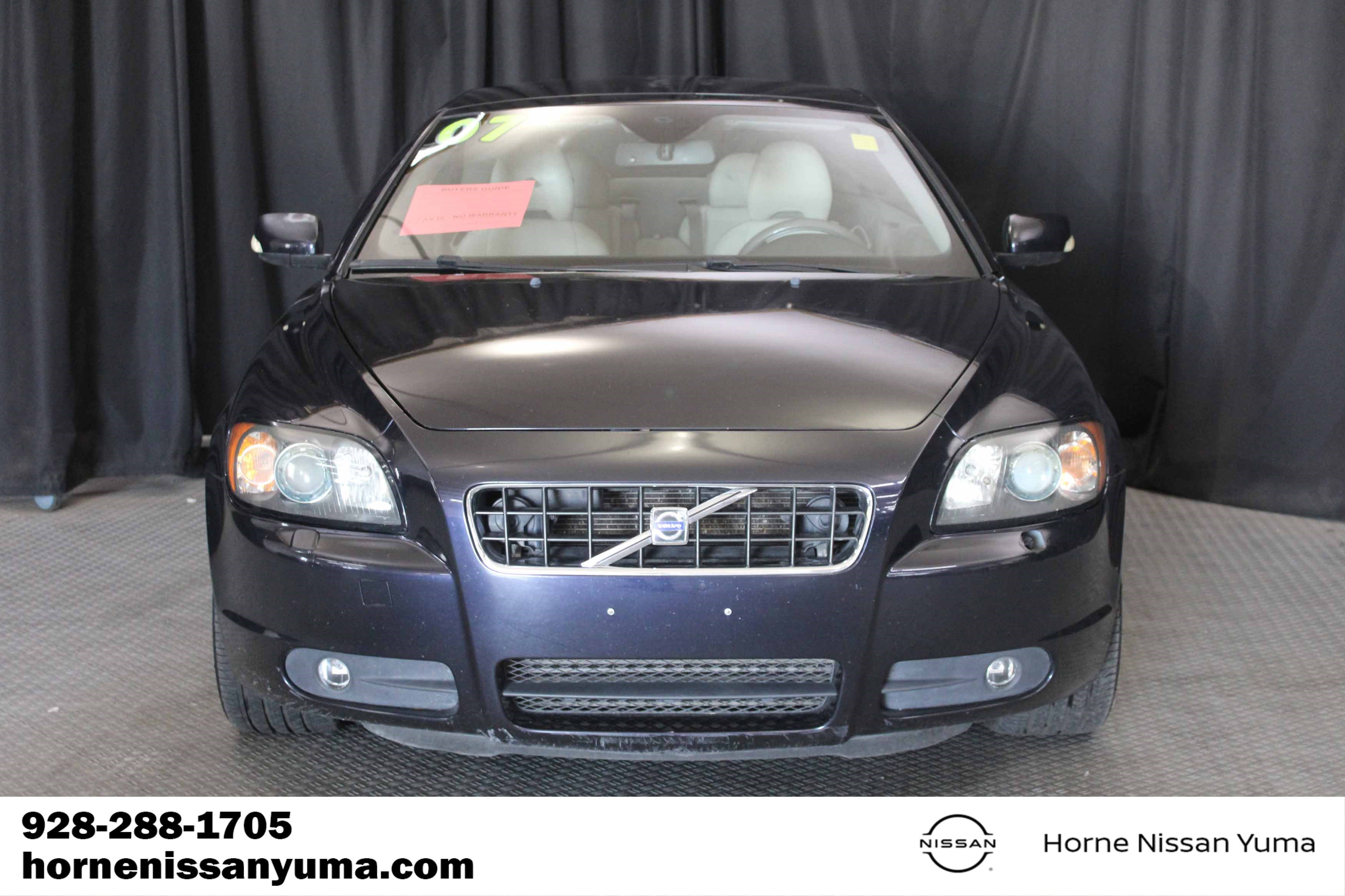 Used 2007 Volvo C70 T5 FWD image 2