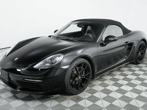 Used 2021 Porsche 718 Boxster RWD image 71