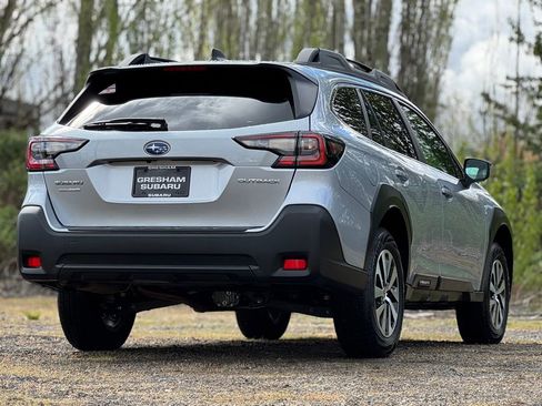 Certified 2025 Subaru Outback Premium image 7