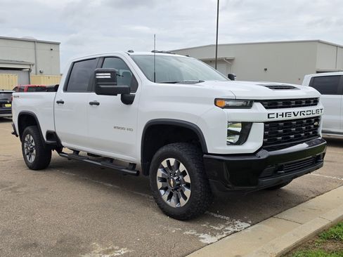 Used 2022 Chevrolet Silverado 2500 Custom w/ Custom Convenience Package AWD/4WD image 20